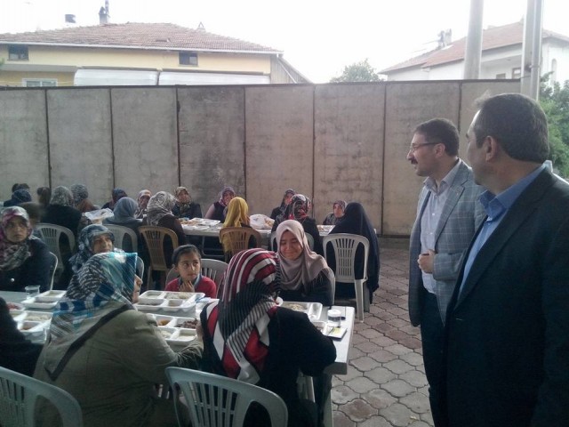 AK Parti Boğazkale’de iftar yaptı
