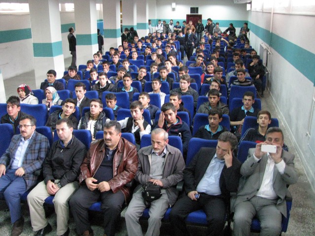 Anadolu İHL’de sergi ve seminer