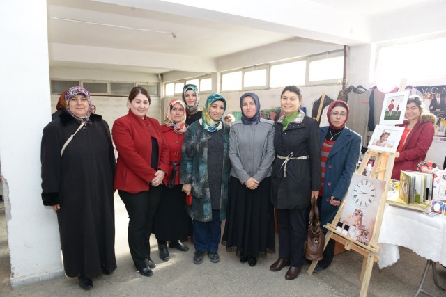 Hatice Külcü'den kadınlara destek