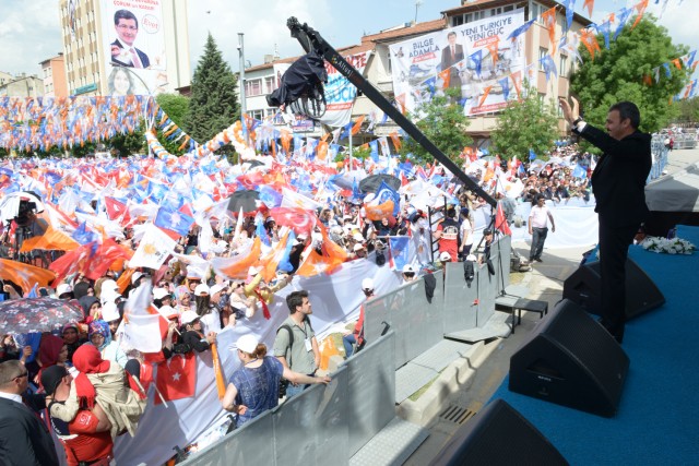 Başbakan Ahmet Davutoğlu'nun mitinginden kareler