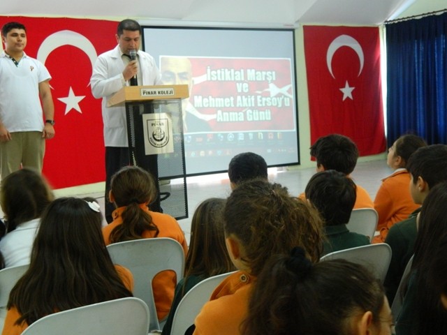 Pınar Koleji Akif’i andı