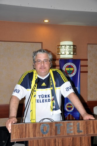 Fenerbahçeliler şampiyonluğu kutladı