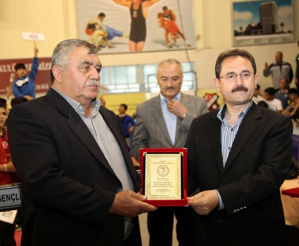 M. Tayyip Küçük Türkiye şampiyonu