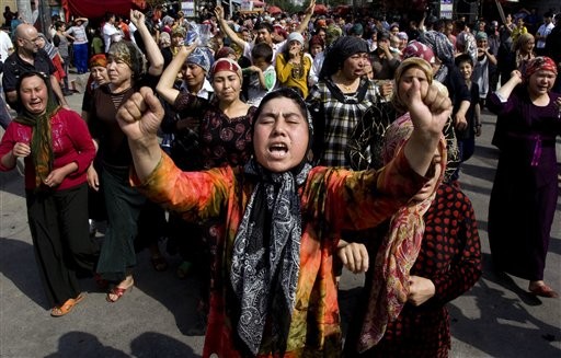 Doğu Türkistan kan ağlıyor