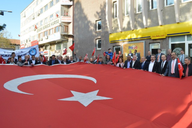 Kamu Sen Türk Bayrağı açıklaması