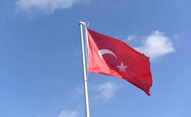 Mehmetçik Parkı'na Türk Bayrağı