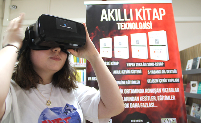 Yapay zeka ve VR gözlükle buluşan kütüphane