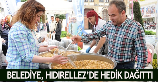 Belediye, Hıdırellez’de hedik dağıttı