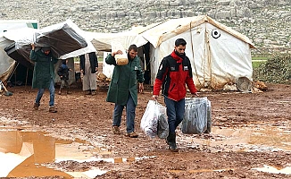 İHH Suriye'de yaraları sarıyor