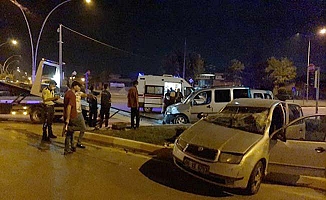 Akşemseddin Caddesi'nde kaza, 6 yaralı