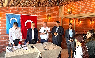 'Efsane Siyasetçi Türkoğlu' kitabı tanıtıldı