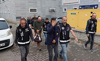 FETÖ’den gözaltına alınan 6 kişi adliyeye sevk edildi