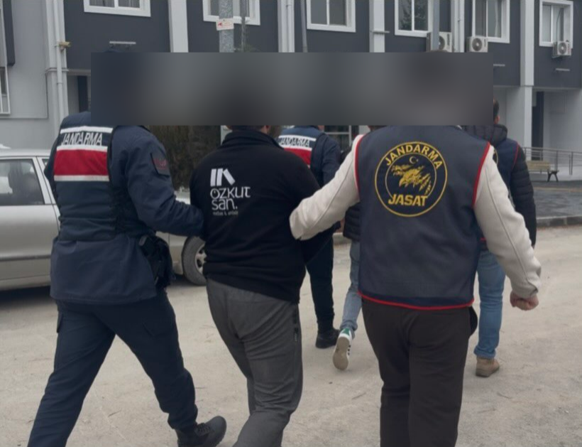 10 ayrı evden hırsızlığa 2 tutuklama