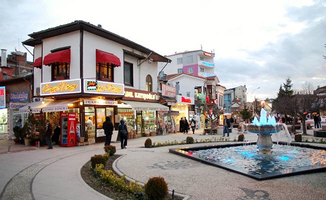 Çorum karla karışık yağmurlu