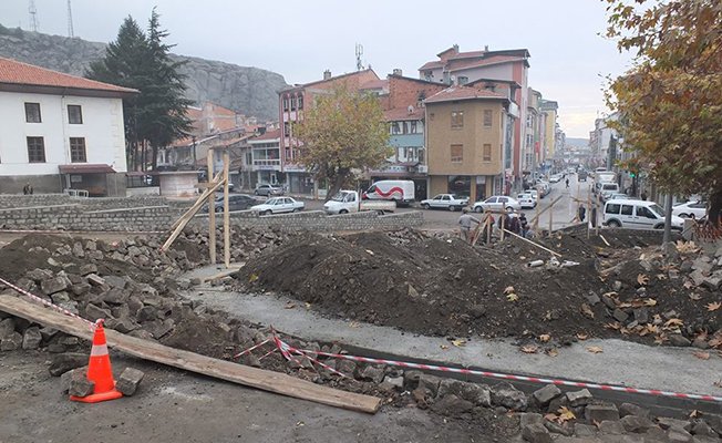 Meydan şekilleniyor