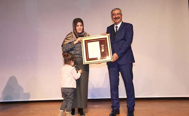 Vatan size minnettar