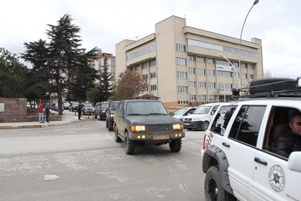 Off-Roadculardan Afrin konvoyu