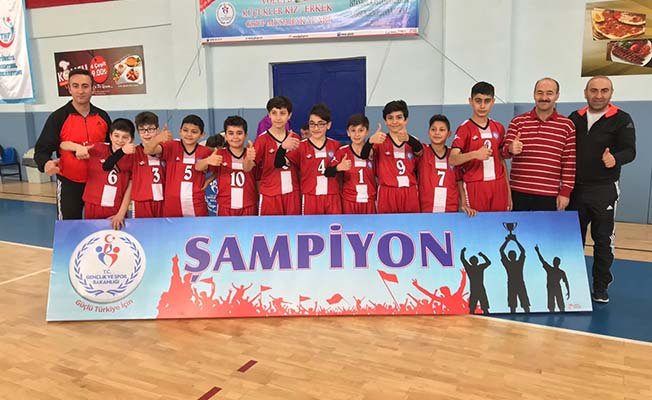 23 Nisan yarı finalde