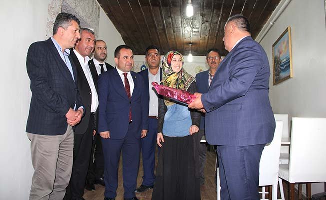 Kahraman genç kıza teşekkür