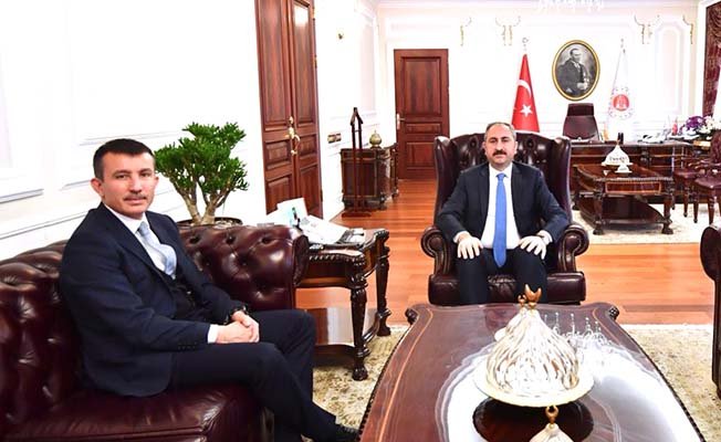 Adalet Bakanı ile istişare