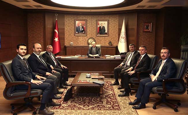 Bakan teşekküre geliyor