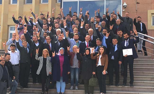 MHP meclis üyeleri mazbata aldı