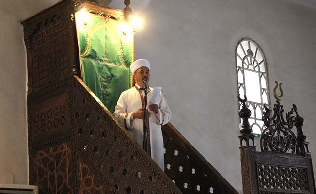 En etkili hutbeyi okudu