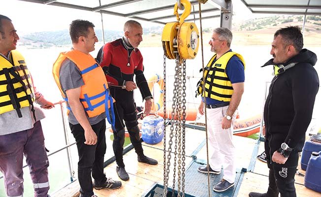 İtfaiye Müdürü su altına indi