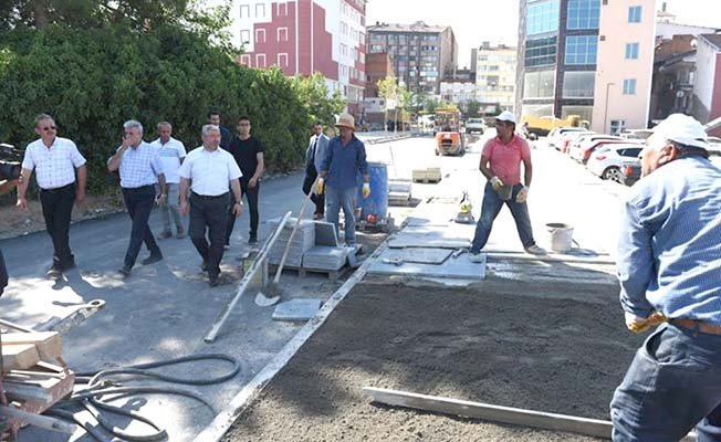 Yeni yolda aydınlatma direkleri neden yok?