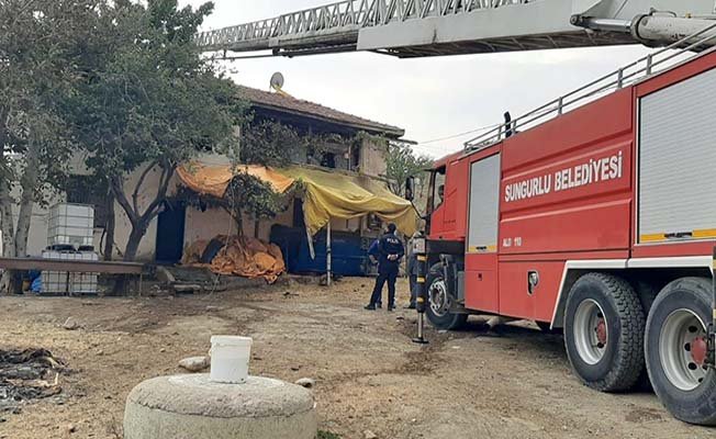Ahşap evde yangın korkuttu