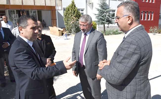 Yol mezarlık çıktı, Yozgat’a gittiler