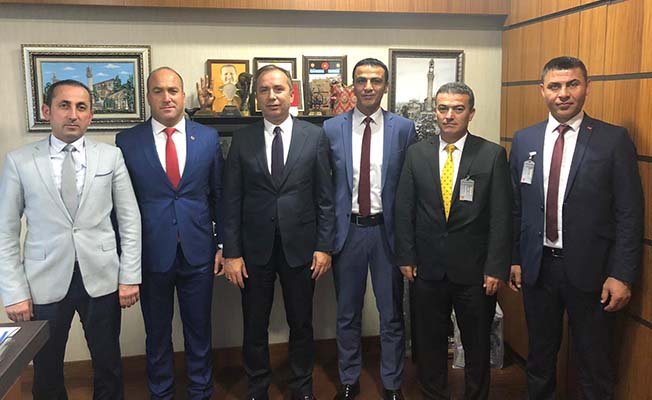 Mahallesinin sorunlarını dinledi