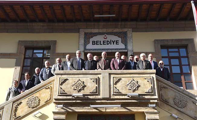 Muhtarlar Belediye’de