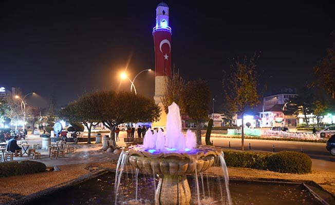 Saat Kulesi mavi oldu