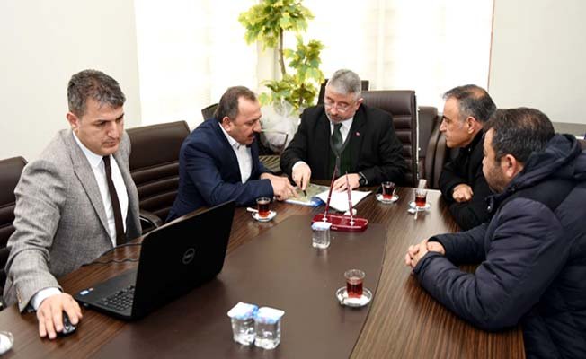 Başkan’a dosya sundular