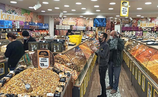 Sokak kısıtlaması çekirdek tüketimini artırdı