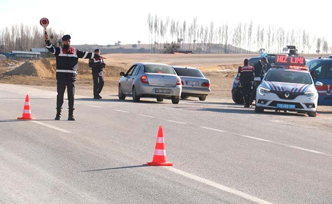 Trafikte öncelik iletişim olacak