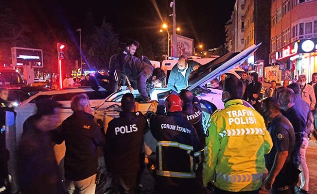 İşte polislerin yaralandığı kazada detaylar