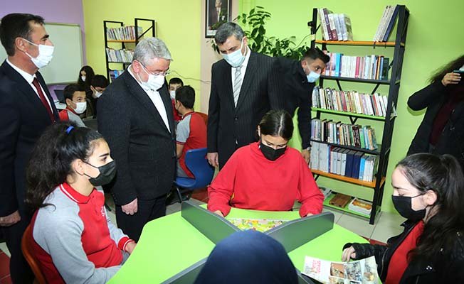 Kütüphanelere toplu açılış