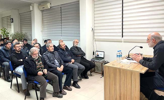 Emrolunduğumuz gibi dosdoğru olmalıyız