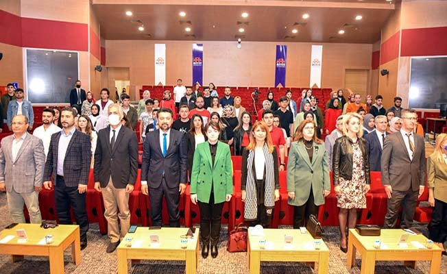 67 kurum katıldı, 215 bildiri sunuldu