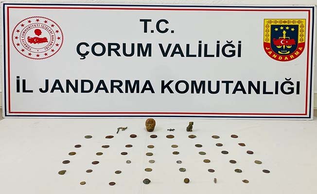 Tarihi sikke ve eserleri satacaklardı