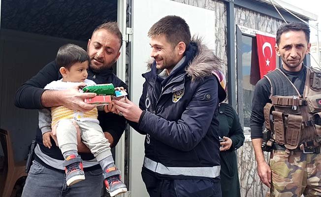 Depremin kalbi Elbistan’da yürek ısıtan diyalog