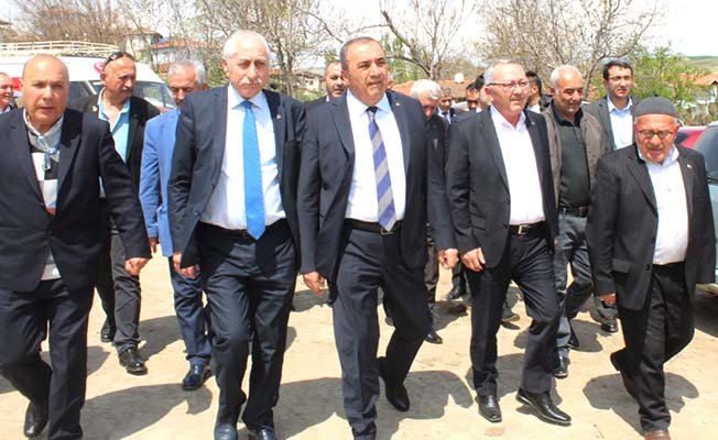 Kayrıcı'dan köylere açık çek