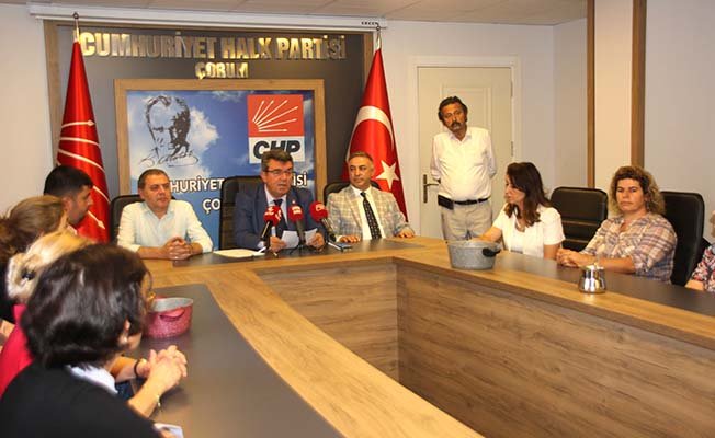 CHP’de tencereli-tavalı basın toplantısı