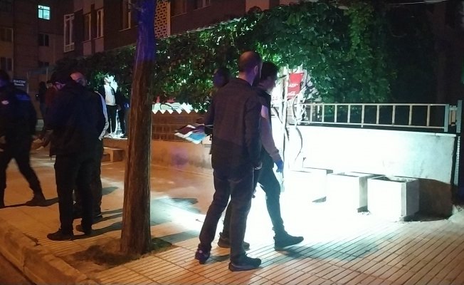 Pompalı tüfekle etrafa ateş açtılar