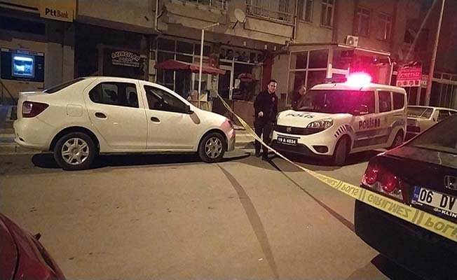Motosikletle gelip işyeri kurşunladılar