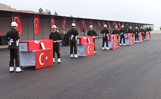 Şehitlerimiz memleketlerine uğurlandı