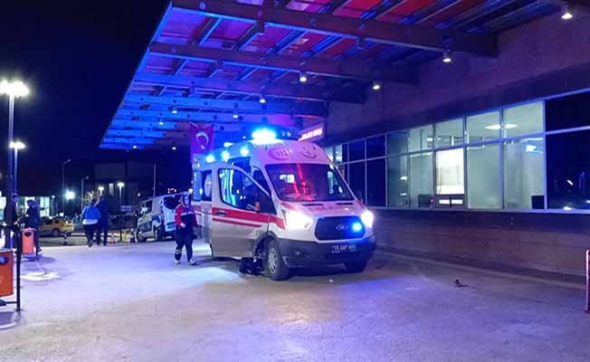Doktorla tartışıp kendisini yaraladı