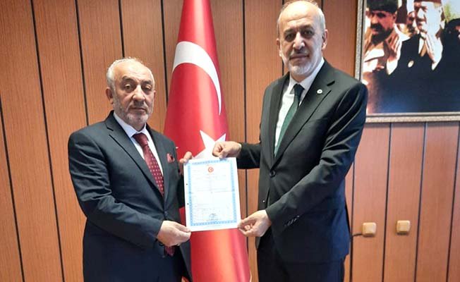 Osman Günay arsasını bağışladı